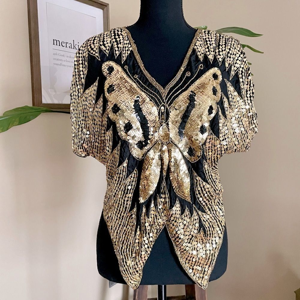 𝅺Vintage 1980s Butterfly Sequin Silk Top